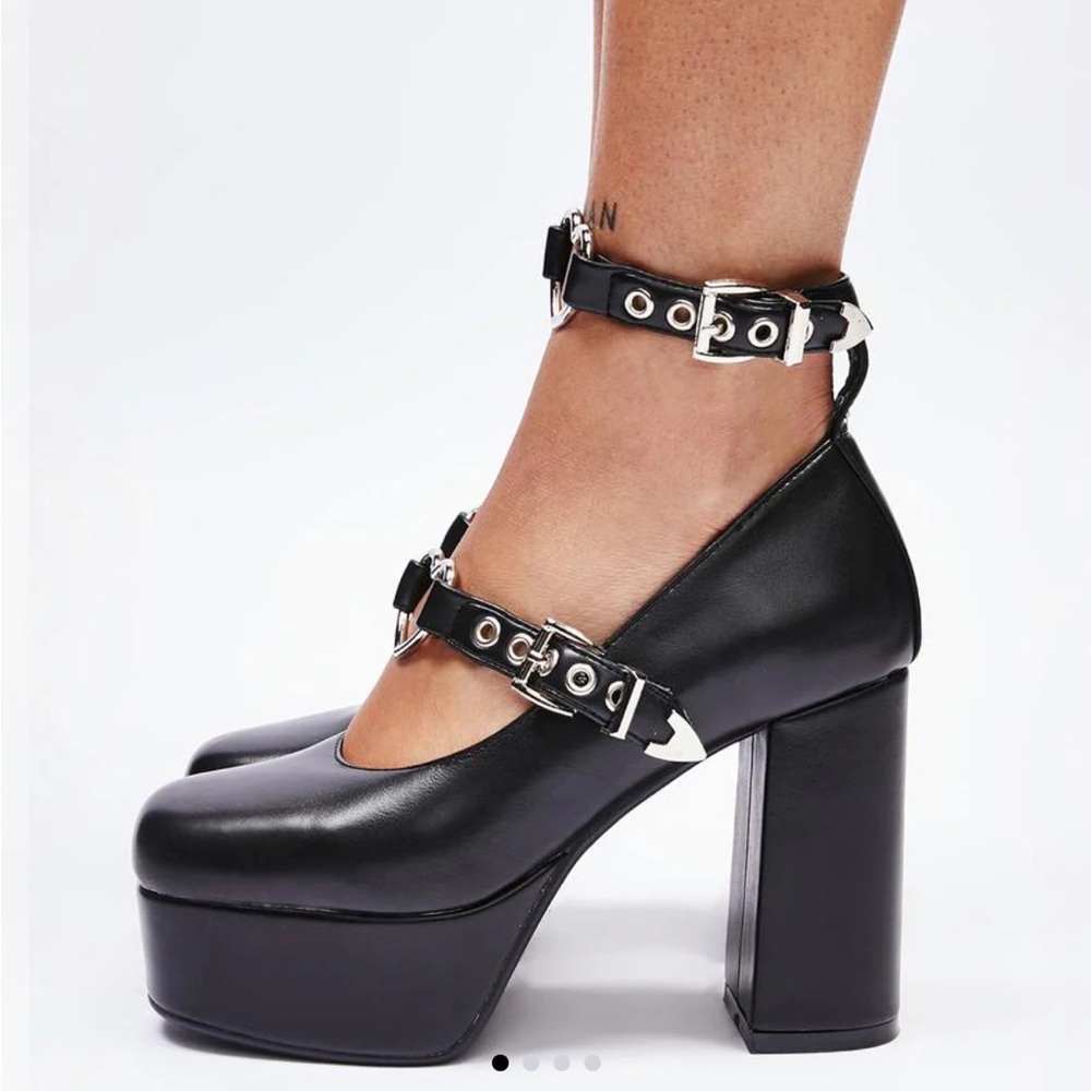Lamoda Walk with Faith Platform Heels Black